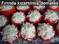 Fırında kızartılmış domates tarifi - Fırında kızarmış peynirli sarımsaklı domates | Garnütür